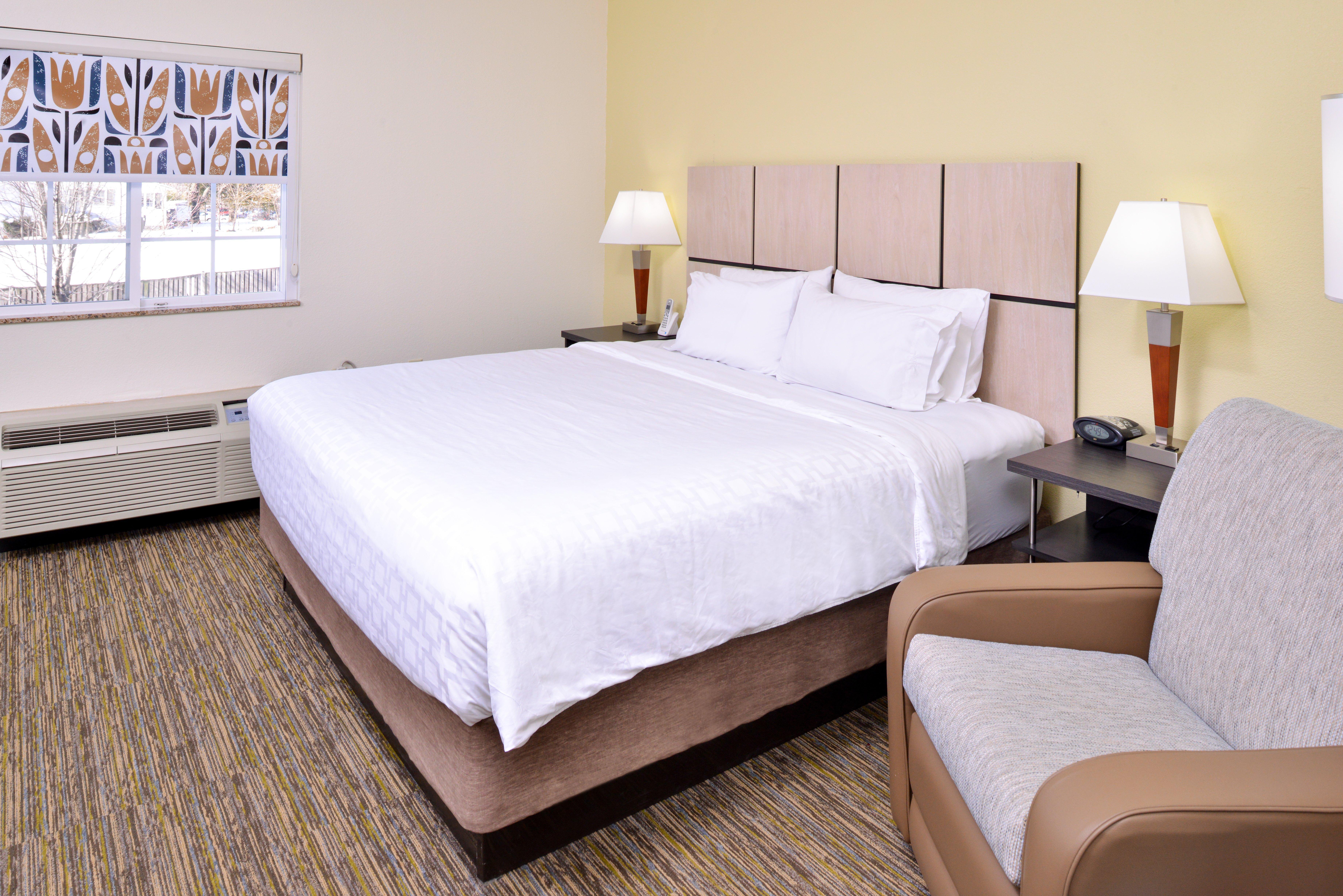Candlewood Suites Winchester By Ihg Экстерьер фото