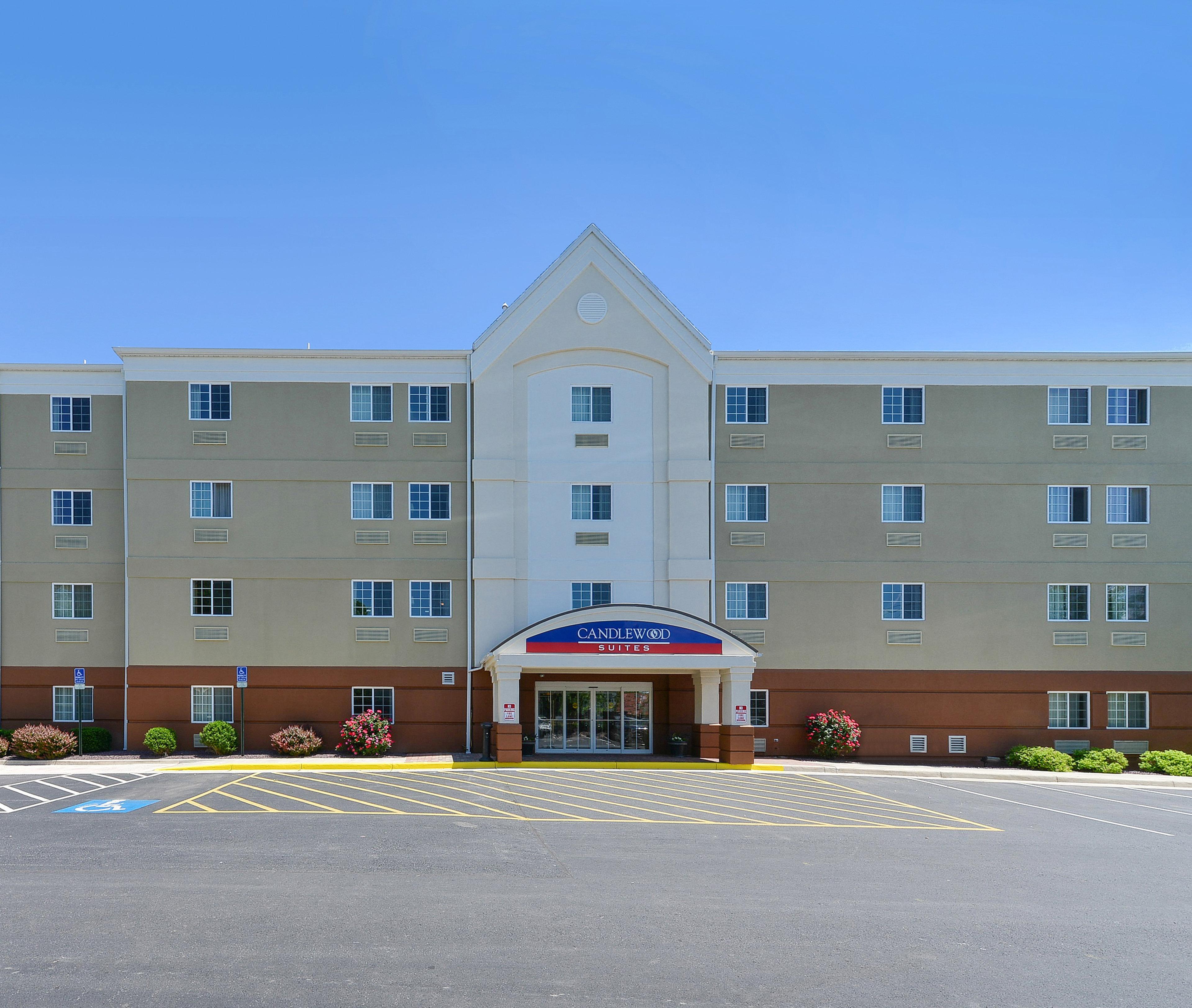 Candlewood Suites Winchester By Ihg Экстерьер фото