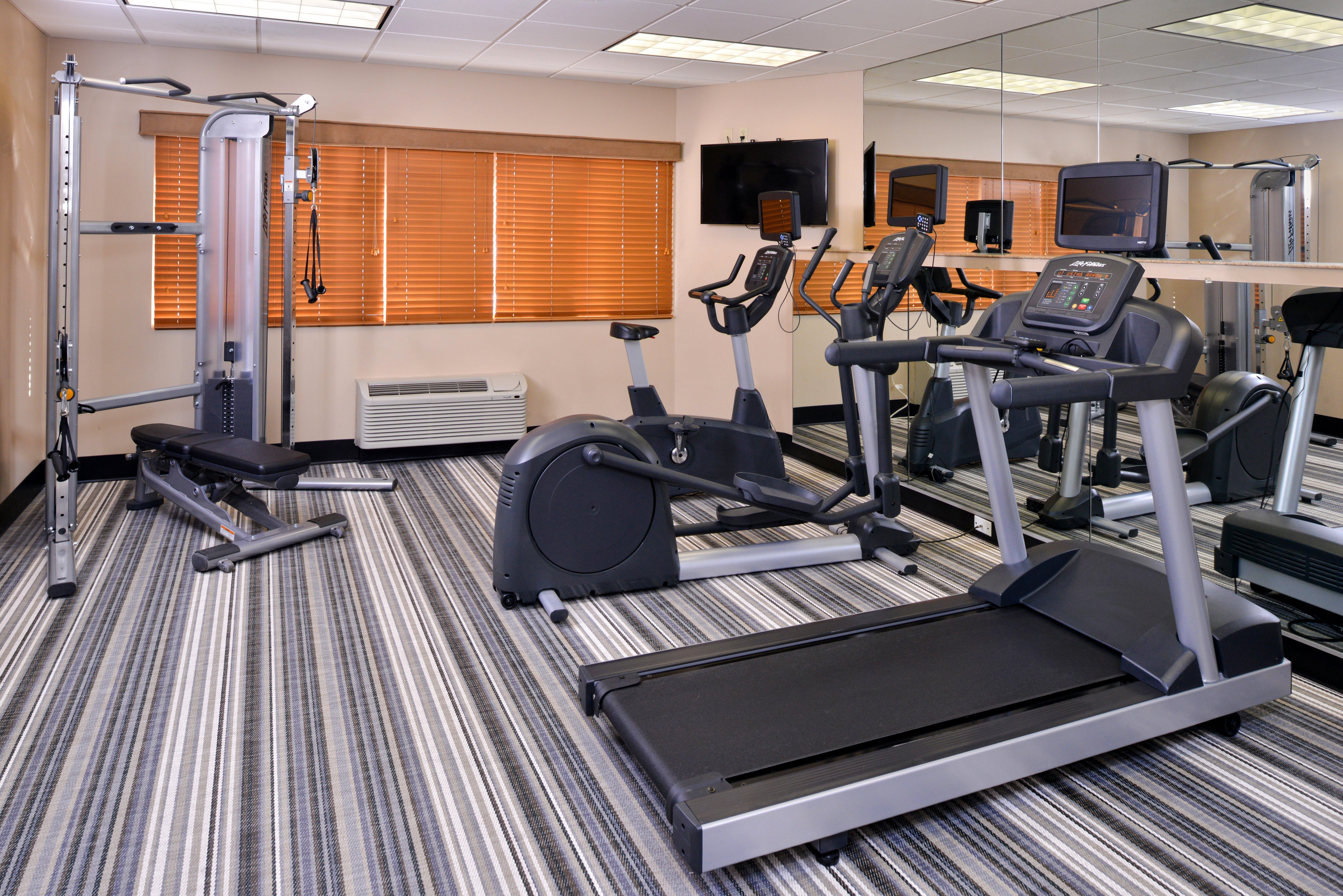 Candlewood Suites Winchester By Ihg Экстерьер фото