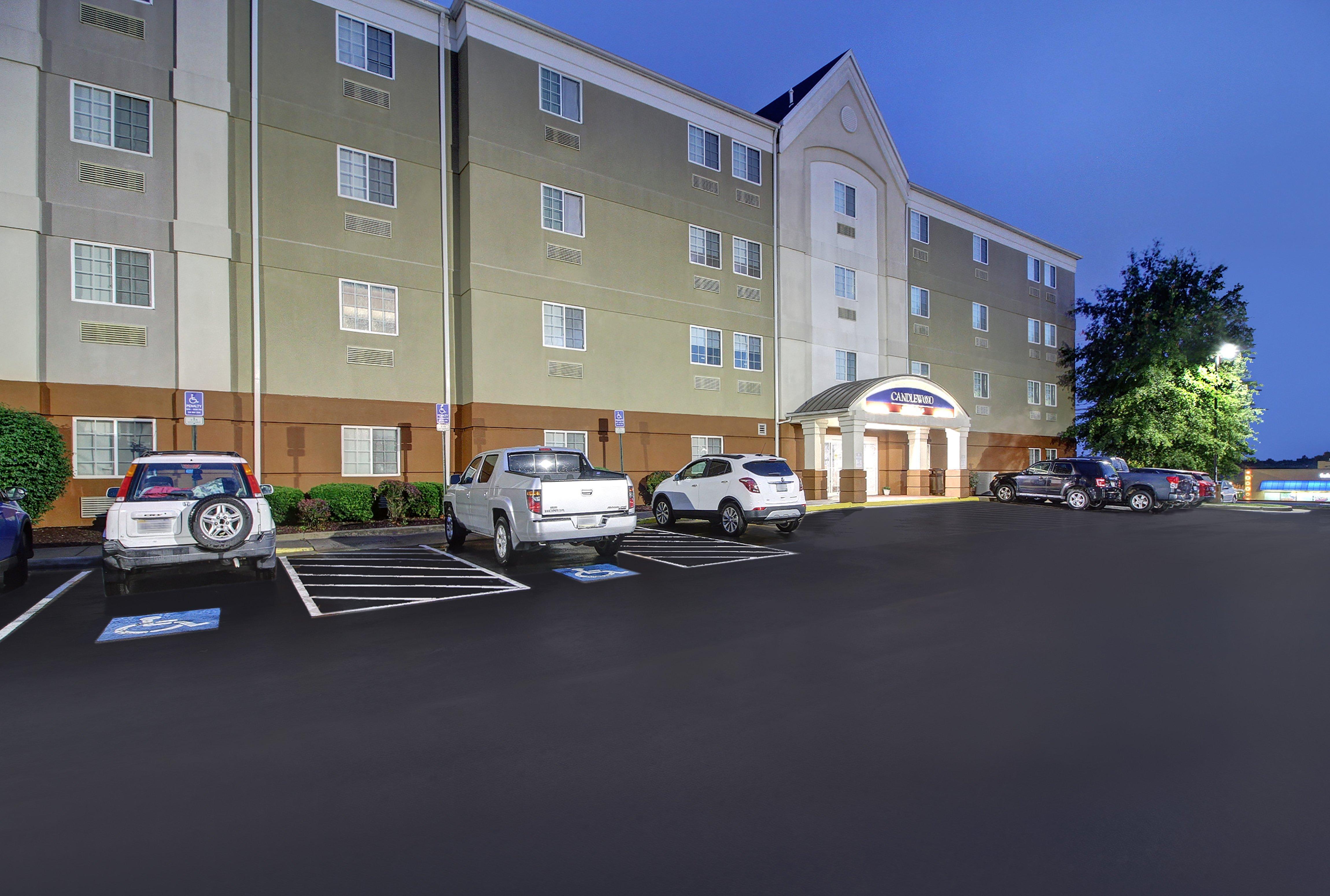Candlewood Suites Winchester By Ihg Экстерьер фото