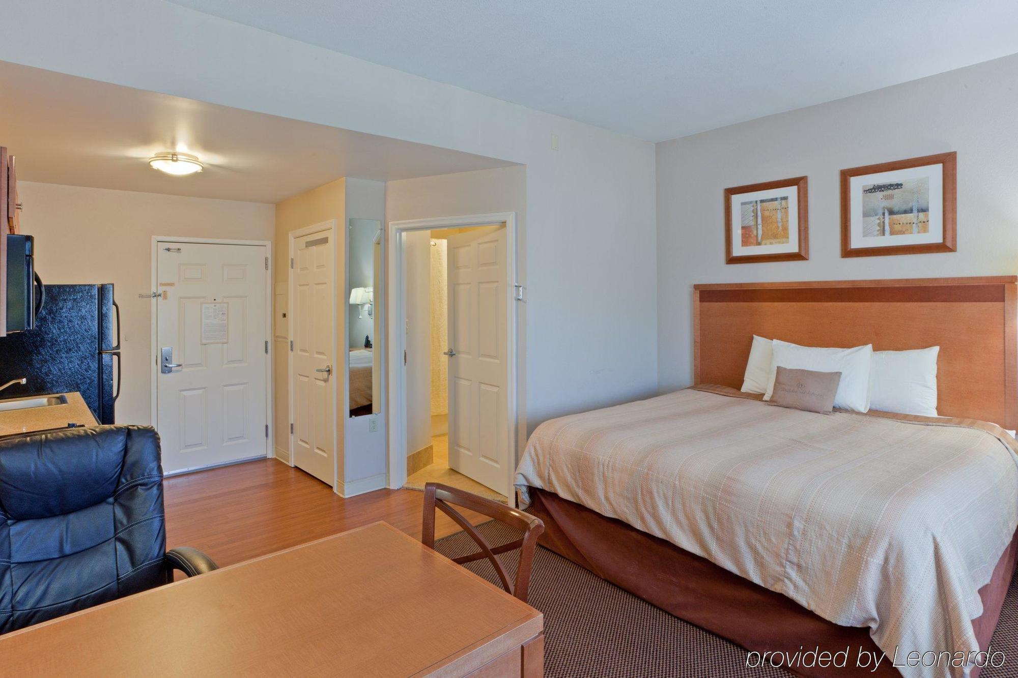 Candlewood Suites Winchester By Ihg Экстерьер фото